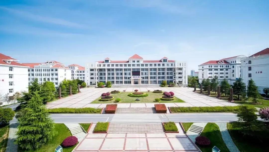 漫步安徽，尽享家乡风情与自然之美